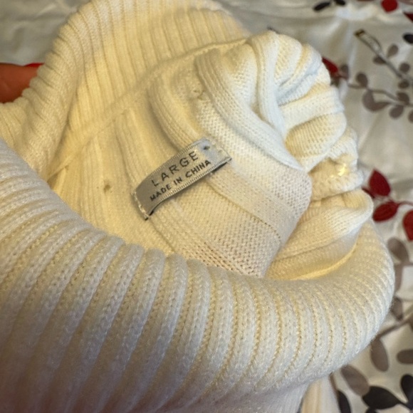 Women's Cream Turtleneck Sweater - Picture 3 of 5